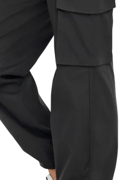 CARGO PANTS WITH STRINGS