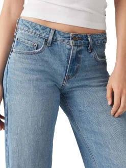 Jeans bassi ampi
