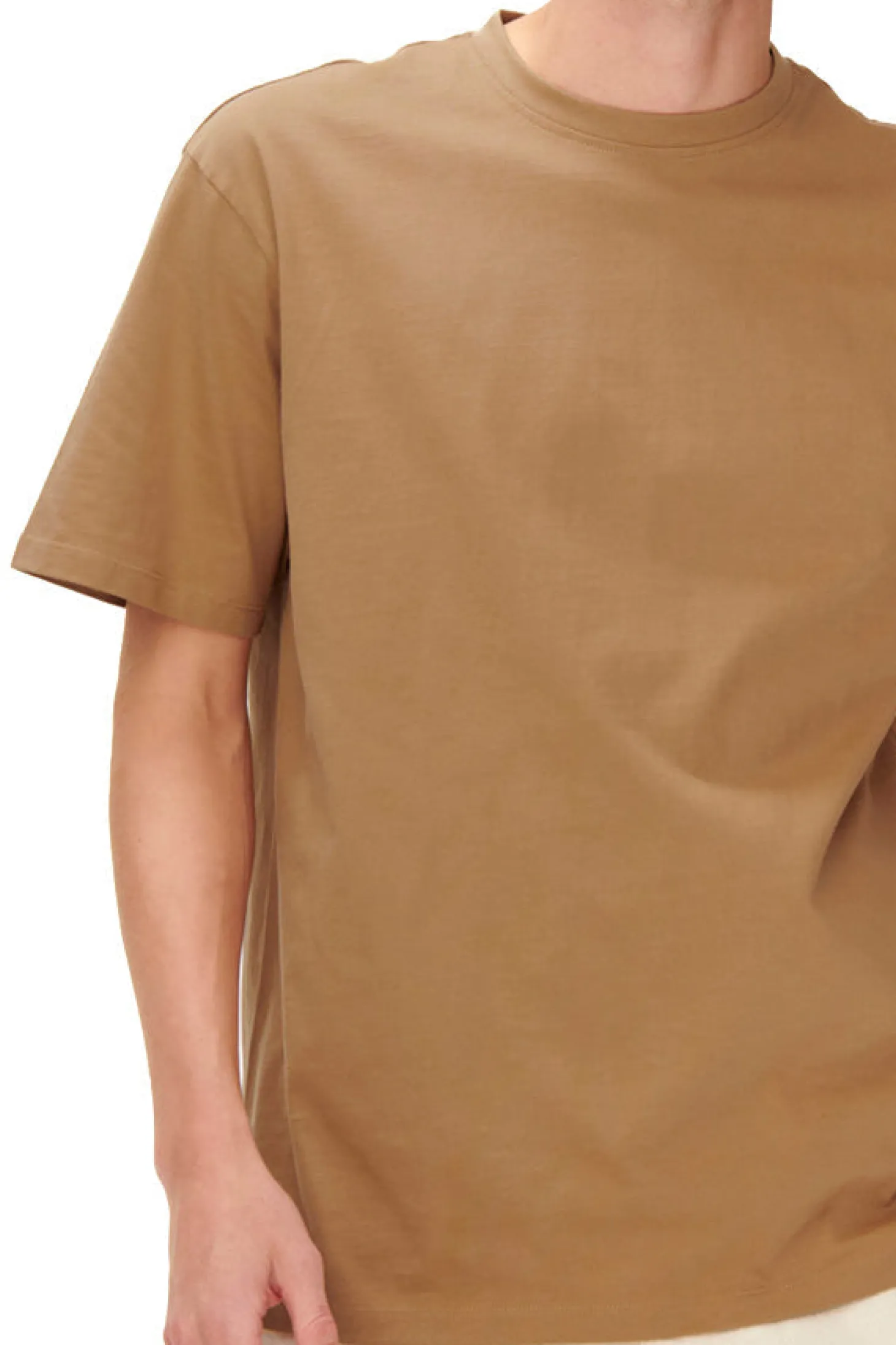 RELAXED FIT ROUND NECK T-SHIRT